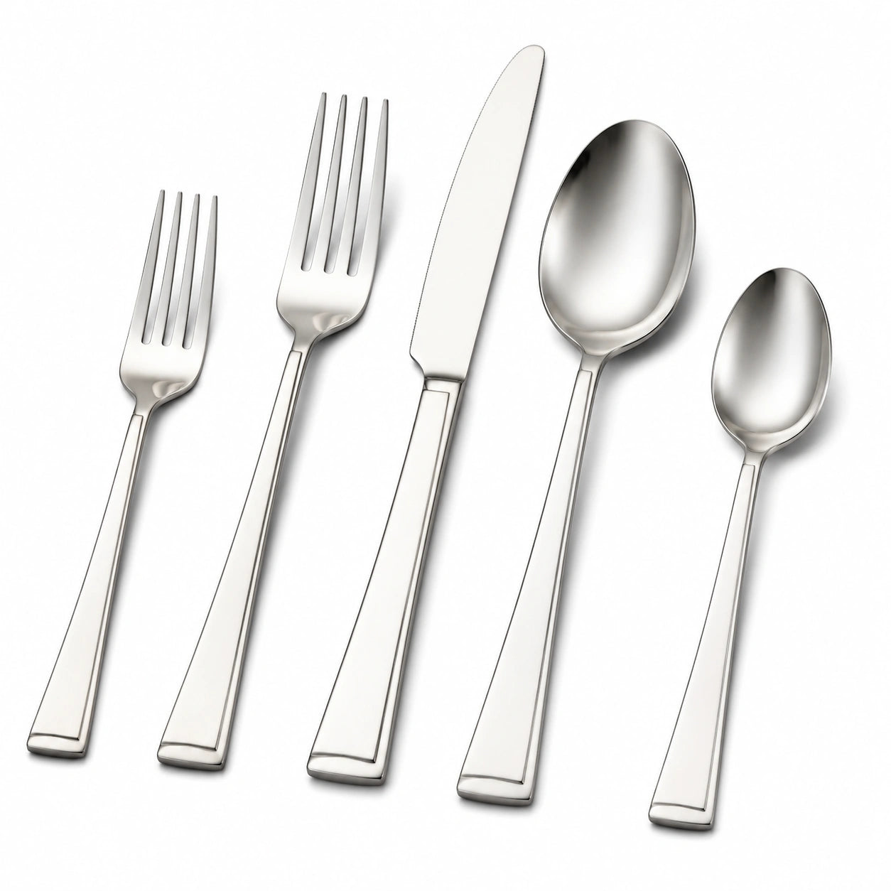 Ménagère 5 pièces 15 à 22 cm en acier inoxydable argenté finition polie pour table